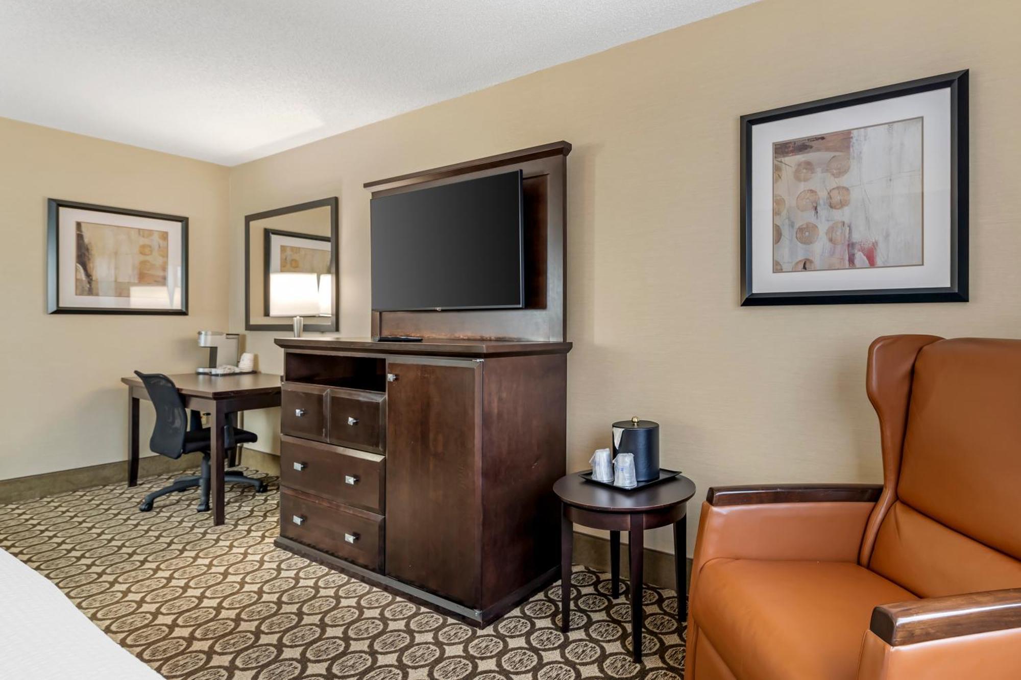 Best Western Plus Inntowner מדיסון מראה חיצוני תמונה