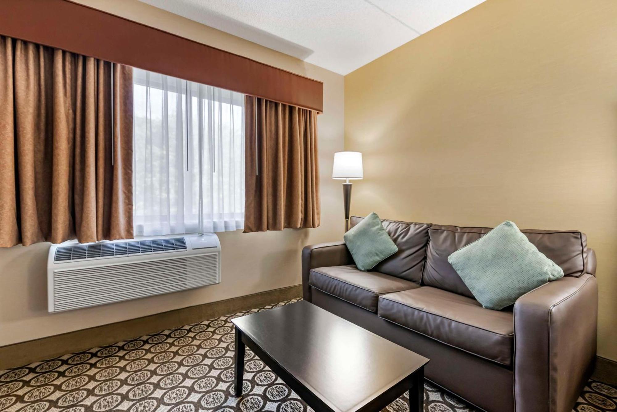 Best Western Plus Inntowner מדיסון מראה חיצוני תמונה
